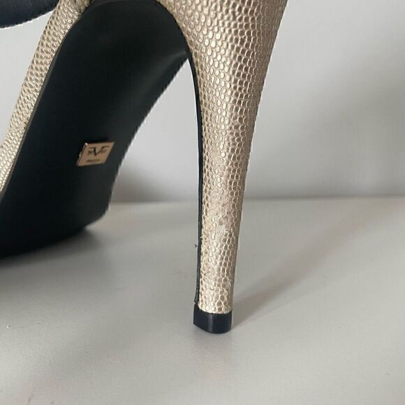 Italia 1969 Versace Nude Textured Ankle Strap Heels Sandals Size 10 Pointy Toe - Picture 7 of 10